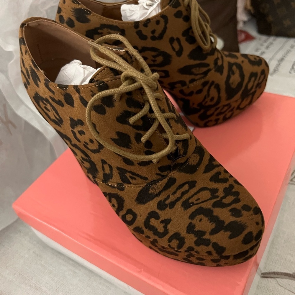 Allegra K Platform Animal Print Heels - Picture 2 of 9